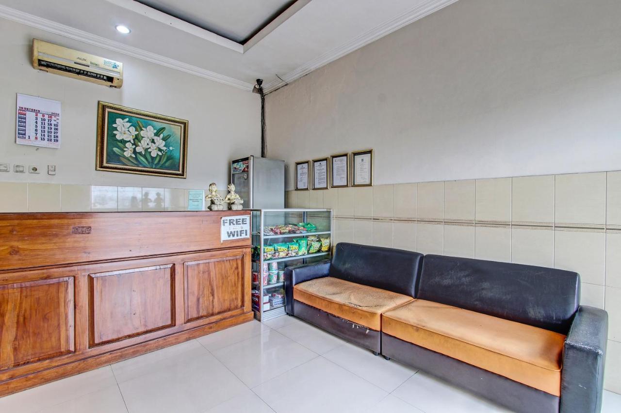 Oyo 91785 Hotel Srikandi Kalasan Tanjungtirto Экстерьер фото
