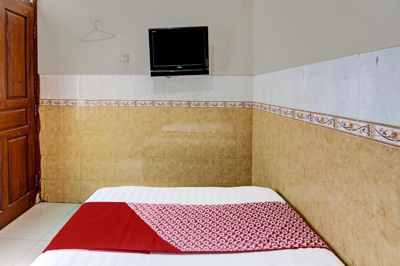 Oyo 91785 Hotel Srikandi Kalasan Tanjungtirto Экстерьер фото